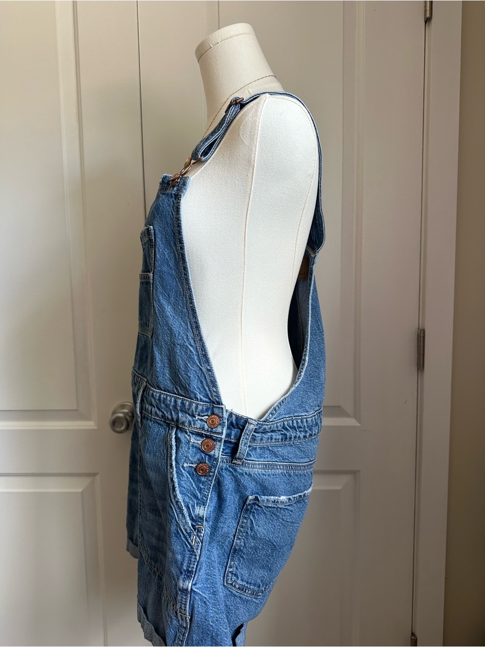 American Eagle Denim Short Overalls - Light Blue Women - Picture 4 of 12